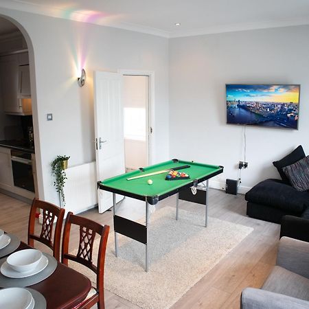 Bright Private Terrace - Free Private Parking - Tv - Wifi - Netflix Croydon Exterior foto