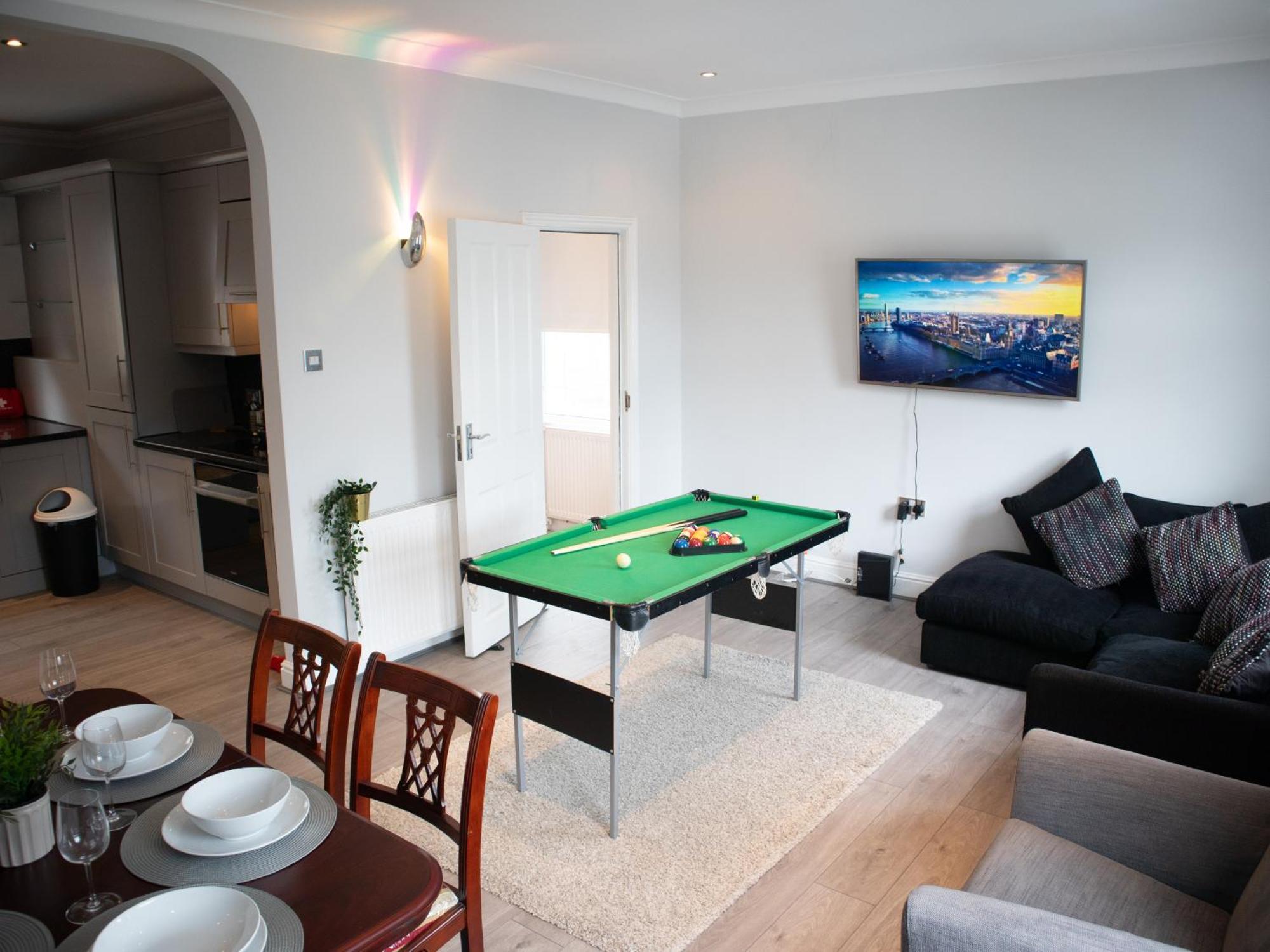 Bright Private Terrace - Free Private Parking - Tv - Wifi - Netflix Croydon Exterior foto