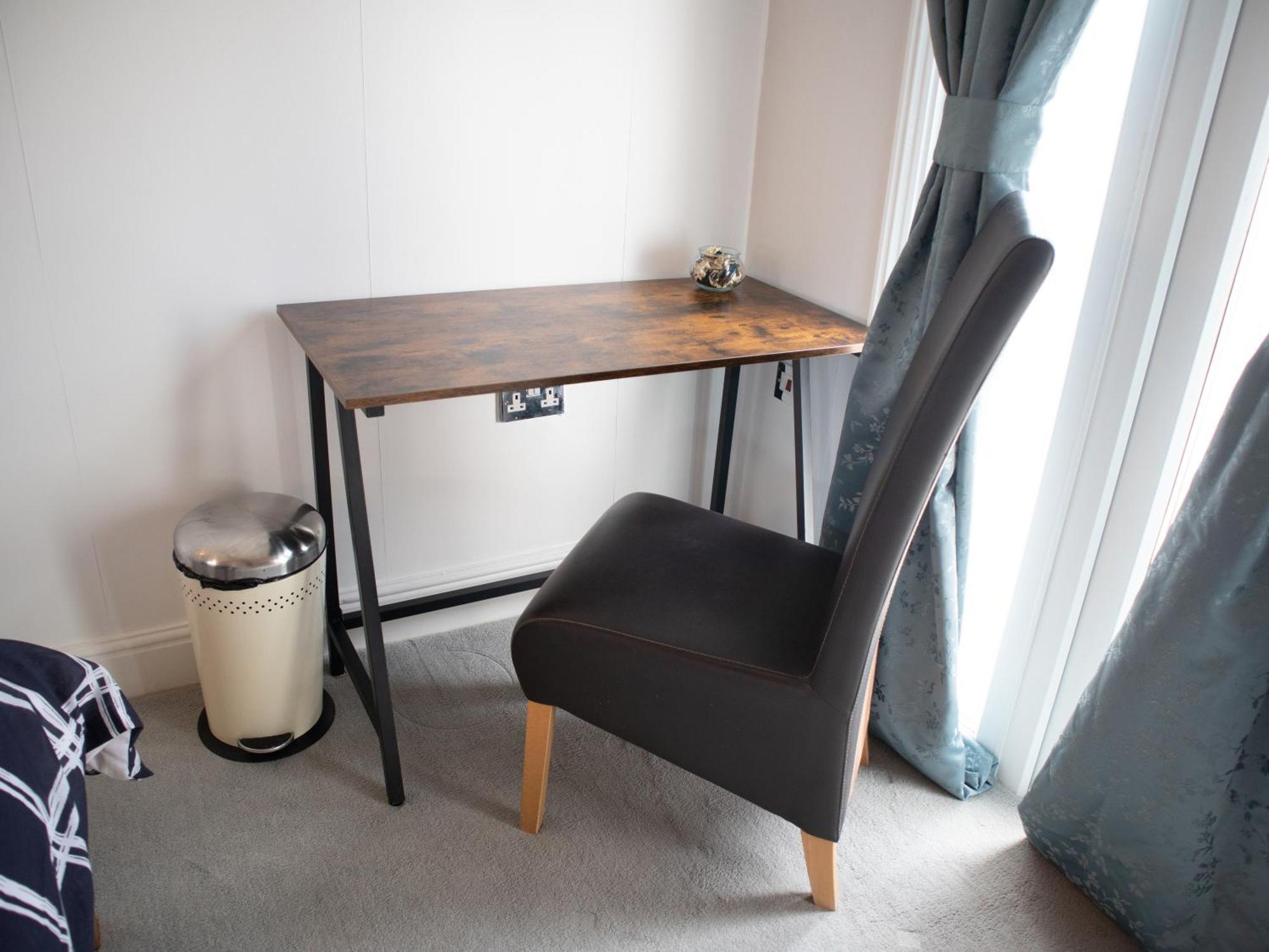 Bright Private Terrace - Free Private Parking - Tv - Wifi - Netflix Croydon Exterior foto