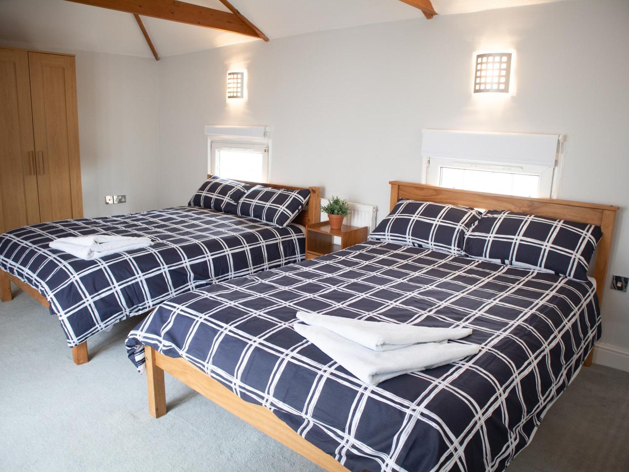 Bright Private Terrace - Free Private Parking - Tv - Wifi - Netflix Croydon Exterior foto