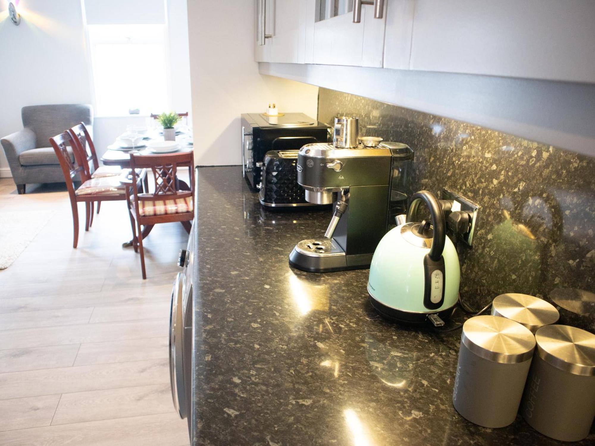 Bright Private Terrace - Free Private Parking - Tv - Wifi - Netflix Croydon Exterior foto